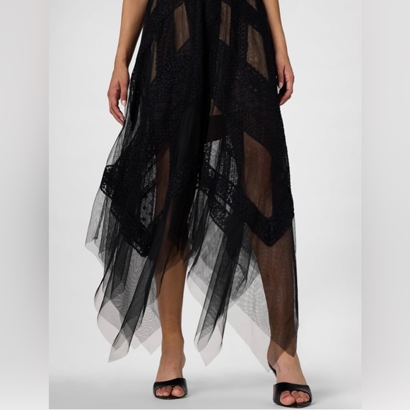 BCBGMAXAZRIA Andi Asymmetrical Lace Tulle Maxi Dress Black 12 Perfect Condition - Picture 6 of 16